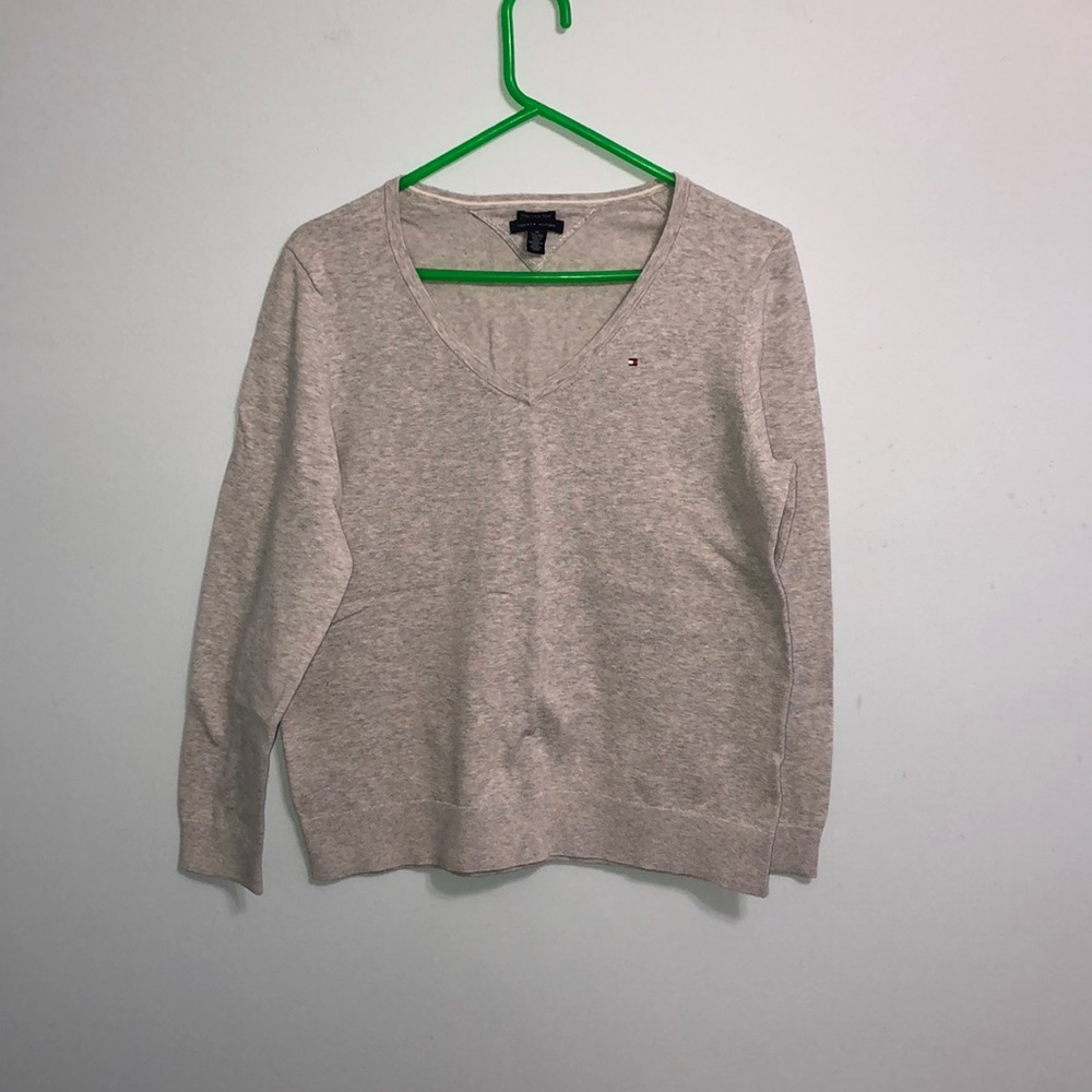 Grey Tommy Hilfiger sweater